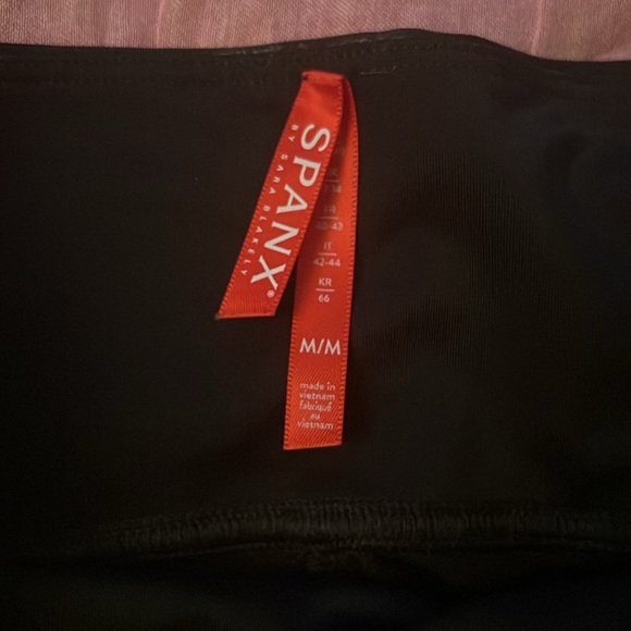 Spanx Women's Black Faux Leather Bike Shorts - Picture 13 of 13